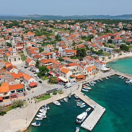 Apartmán Apartman Bluemarin Pakoštane Exteriér fotografie